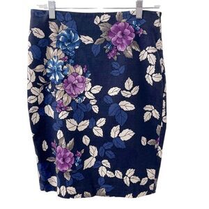 Ann Taylor Pencil Skirt Navy w/ Blue & Purple Flowers Women’s Size 6